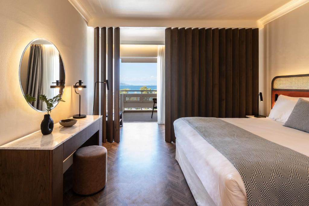 Quarto do Kerkyra Blue Hotel & Spa by Louis Hotels