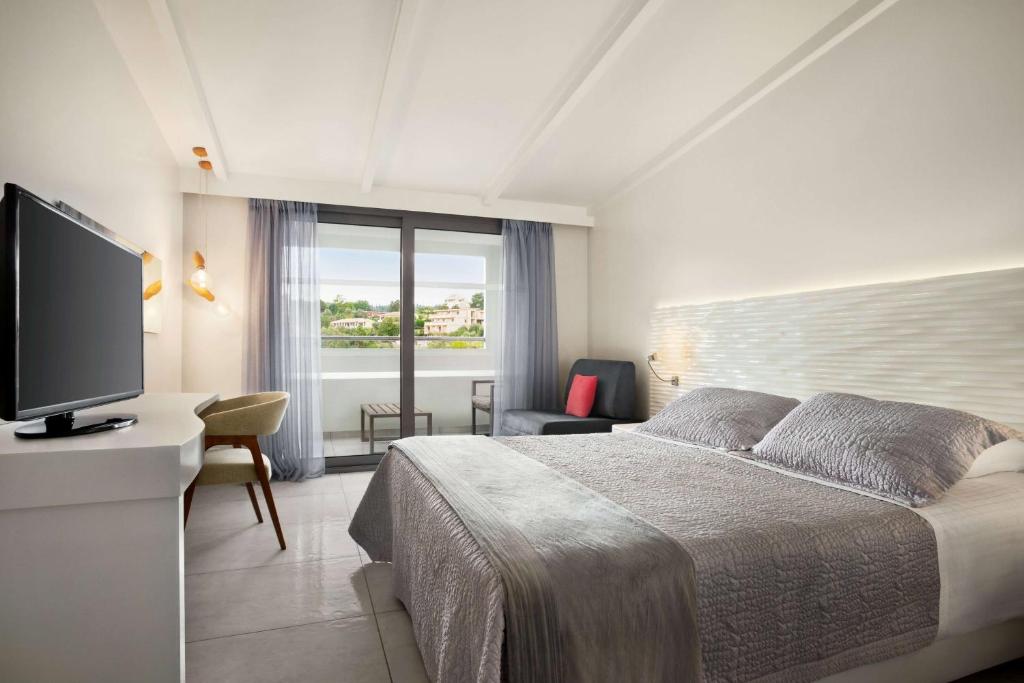 Quarto do TRYP by Wyndham Corfu Dassia